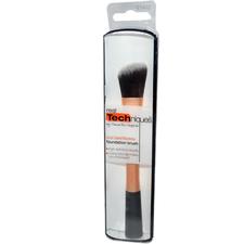 Real Techniques Foundation Brush | Beautyfeatures.ie